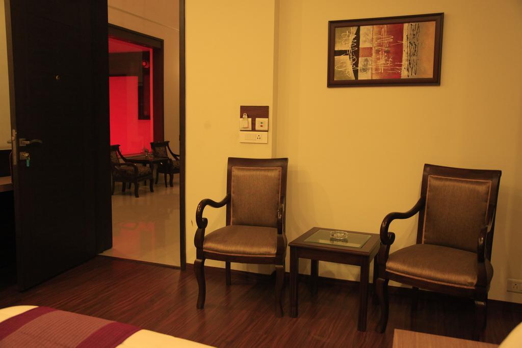 Indiyaah Inn Gurgaon Rom bilde