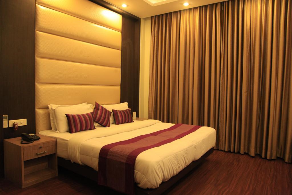 Indiyaah Inn Gurgaon Rom bilde